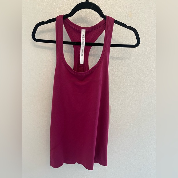 Lululemon Swiftly Tech Racerback Tank Top 2.0 in size 10 in Magenta Purple - Picture 4 of 6